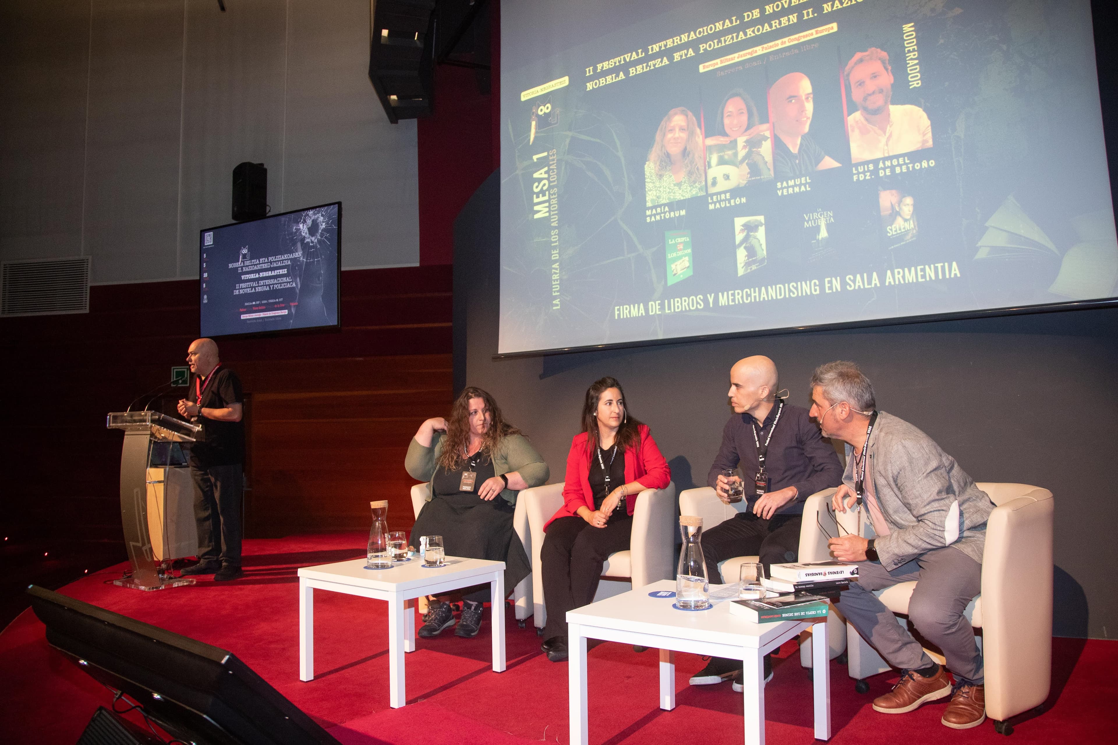 Mesa literaria La fuerza de los autores locales en Vitoria-NeGrasteiz 2024